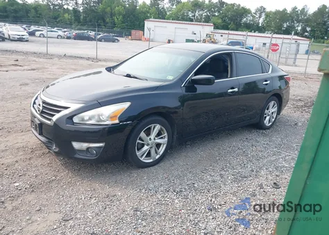 2015 Nissan Altima 2.5 Sv z USA, uszkodzony, nr VIN 1N4AL3AP1FC256637